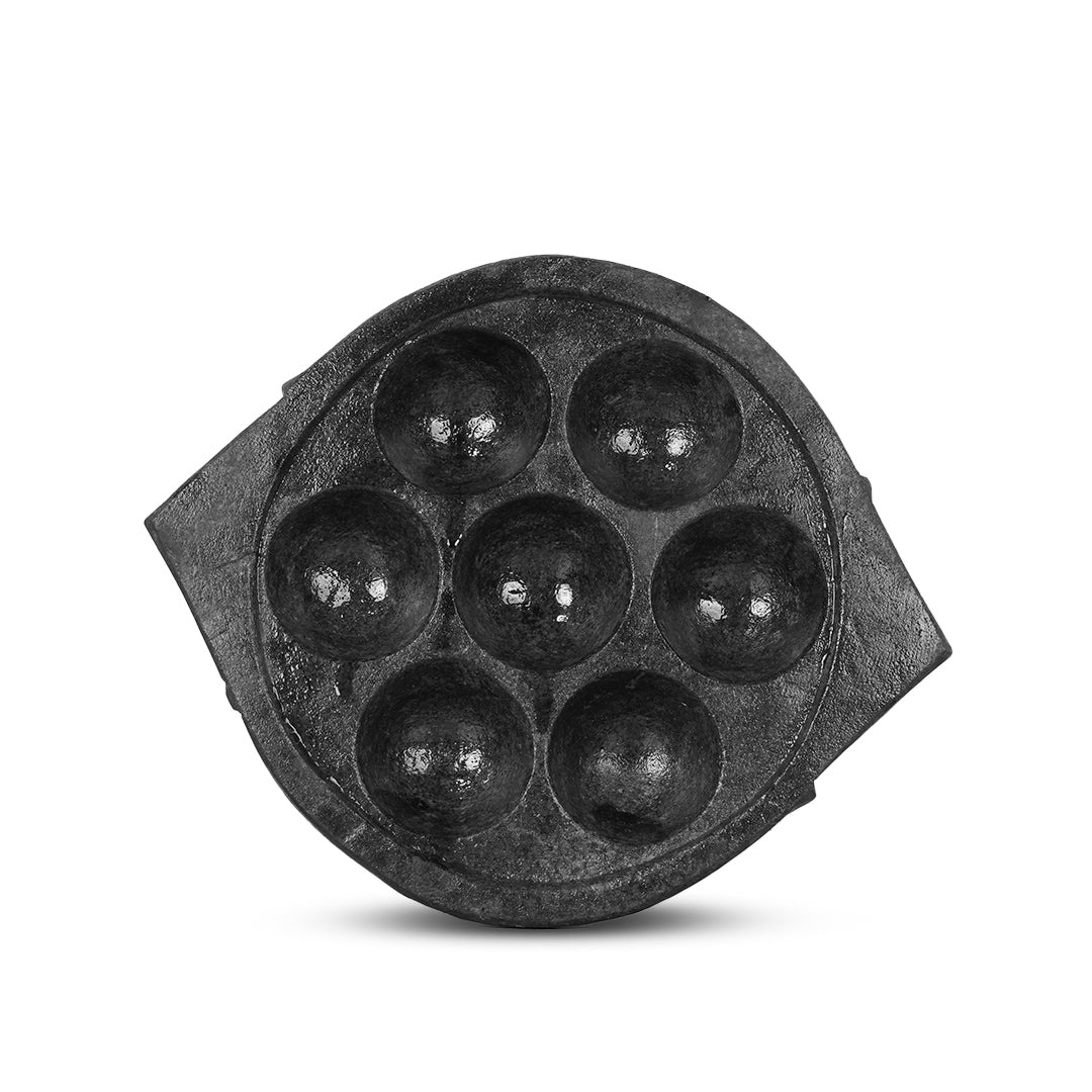 Seasoned Soapstone Paniyaram Kal - 7 Cavity