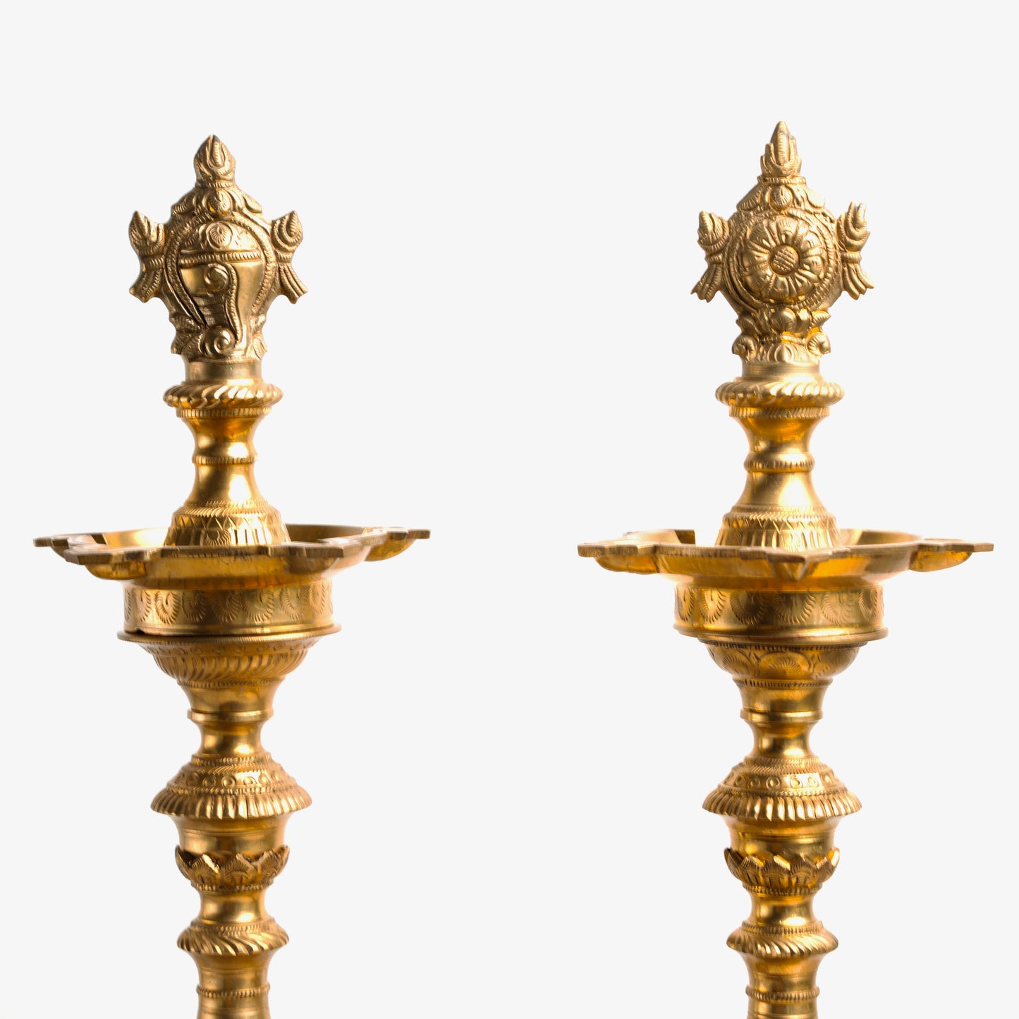 Brass Lamp Sangu Chakra - Essential Traditions by Kayal -   - International Shipping