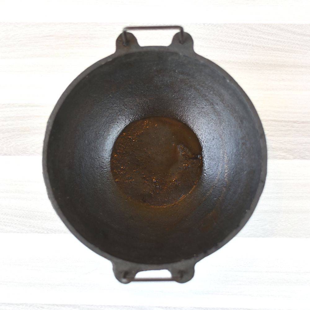 Seasoned Cast Iron Kadai with Flat Base - Essential Traditions by Kayal -   - International Shipping