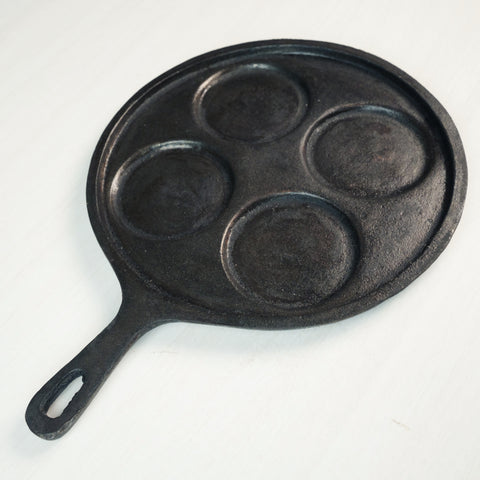 Seasoned Cast Iron Uthappam Pan