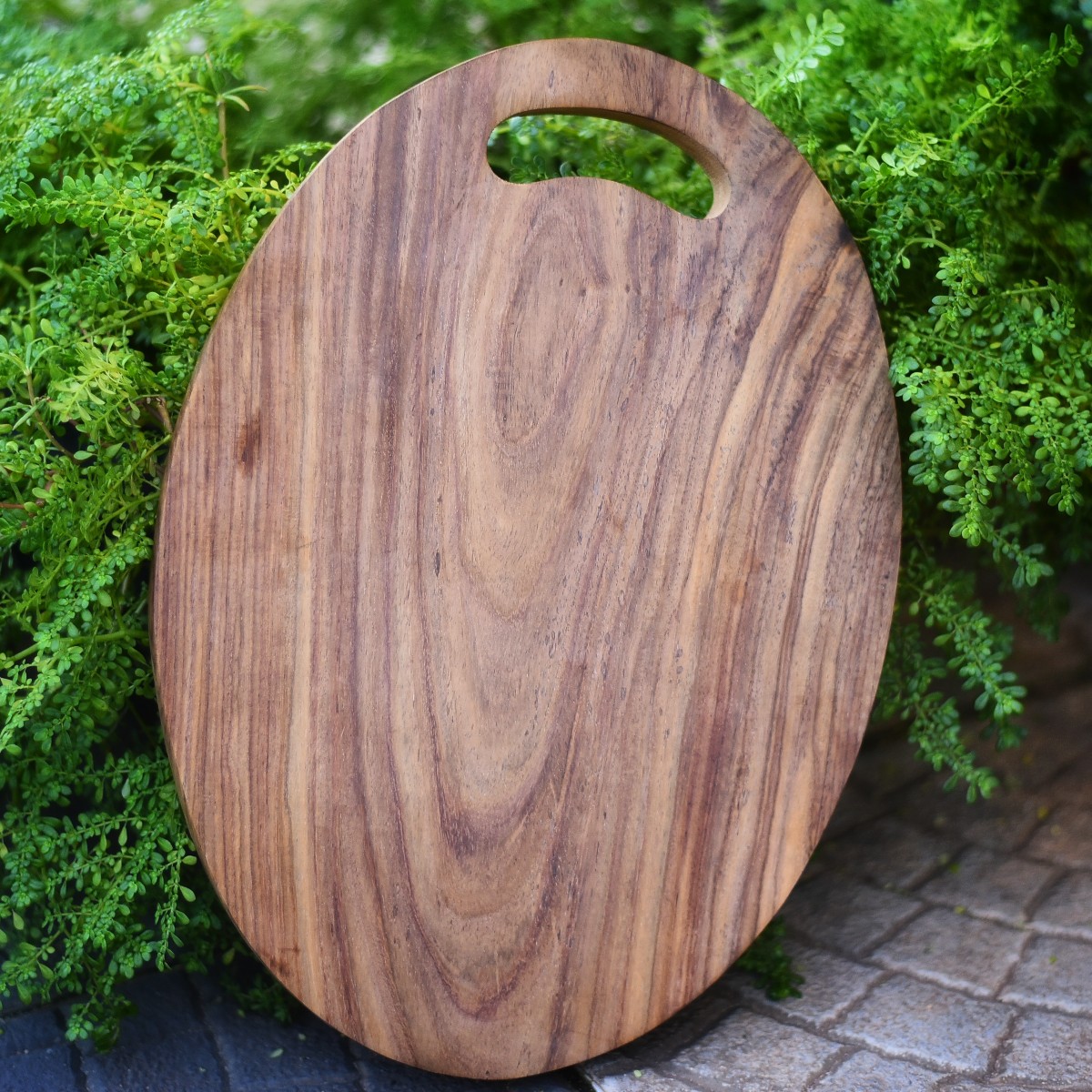 Wooden Chopping Board with Round Handle - Essential Traditions by Kayal